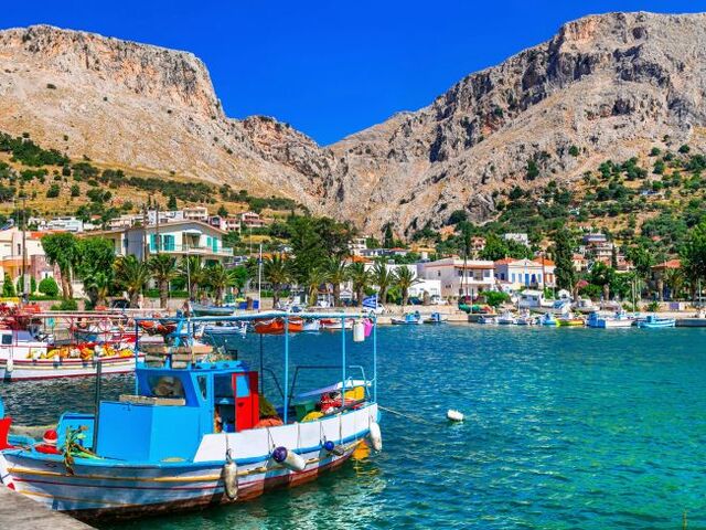 SAKIZ ADASI PASKALYA ROKET SAVAŞLARI 